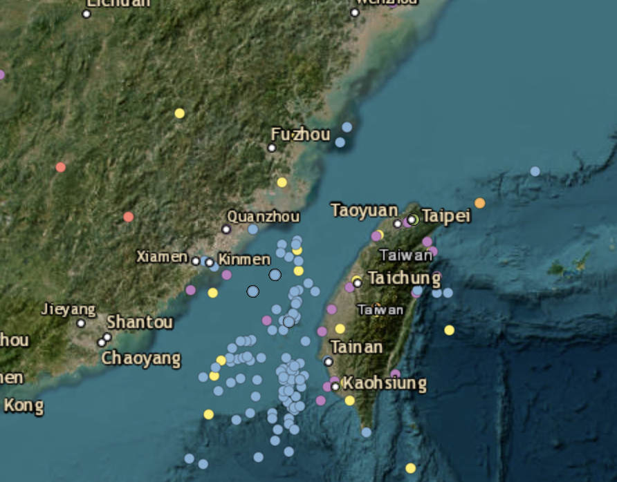 Ten Chinese military aircraft cross the Taiwan Strait median line 