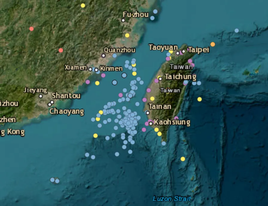 Six Chinese miltiary aircraft, six naval ships tracked around Taiwan