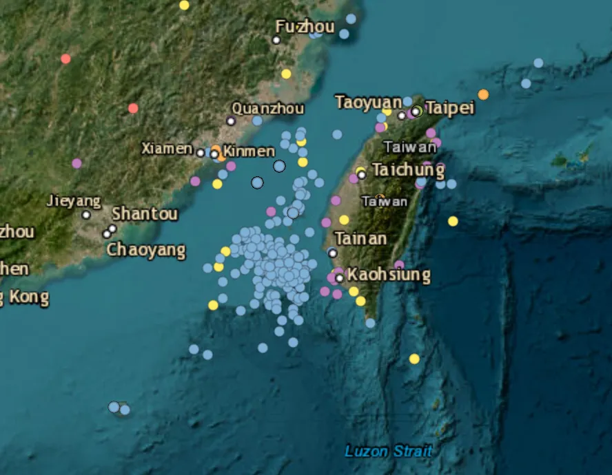 Nine Chinese military aircraft and nine naval ships tracked around Taiwan