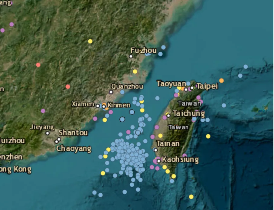 Seven Chinese military aircraft and six naval ships tracked around Taiwan