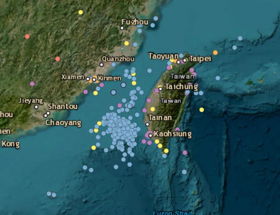 Four Chinese military aircraft and four naval vessels tracked around Taiwan