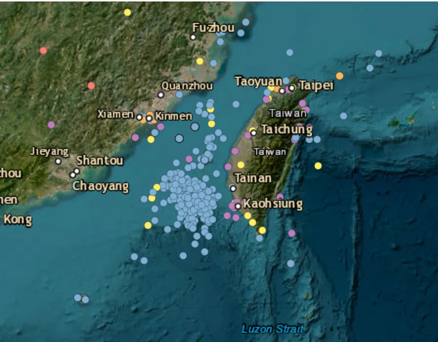 Five Chinese military aircraft, seven naval vessels, and one official ship tracked around Taiwan