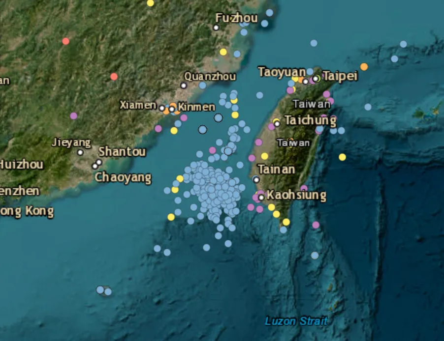 12 Chinese military aircraft and five naval vessels tracked around Taiwan