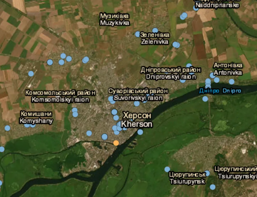 Drone strike hits Kherson